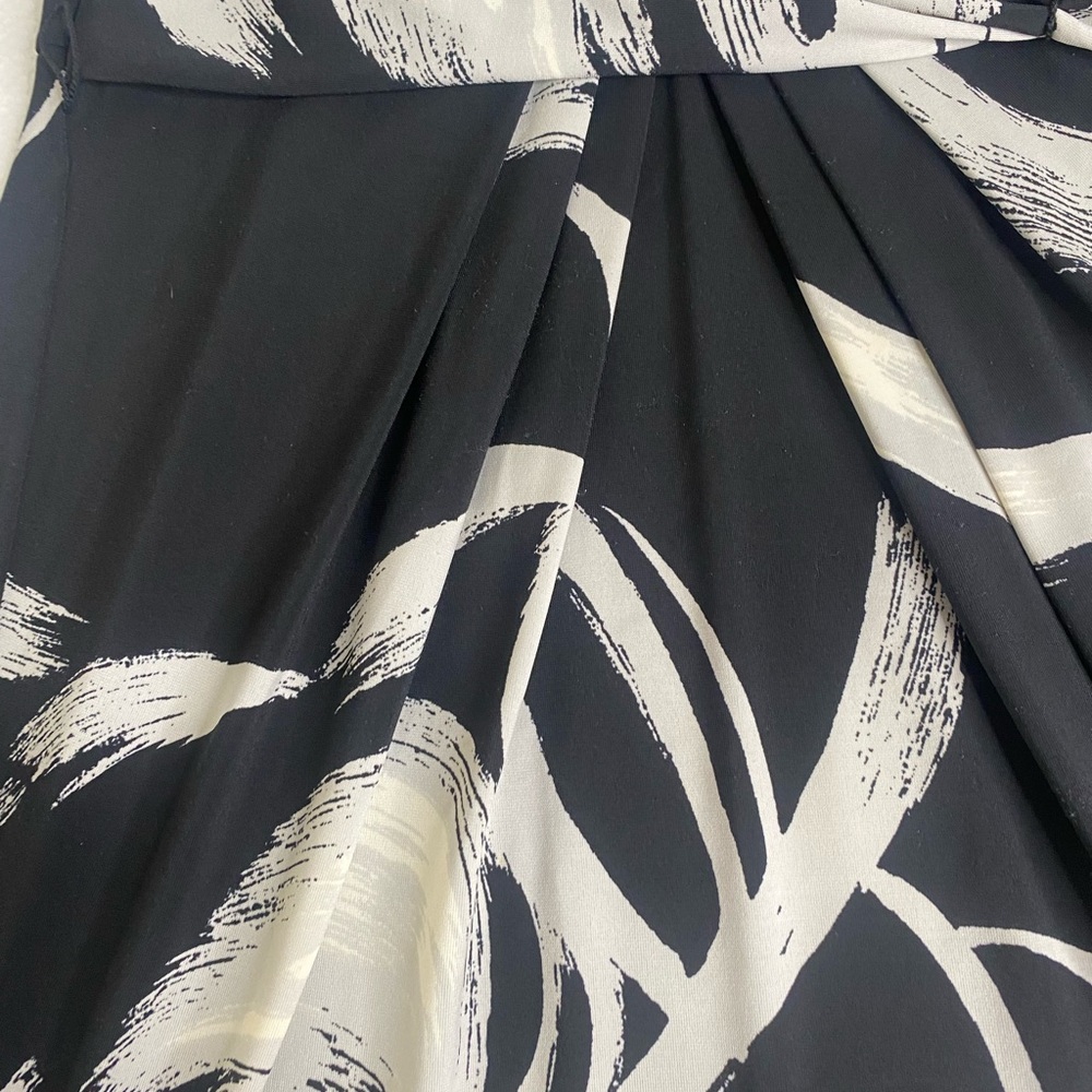 BCBG MaxAzria Wrap  Dress Medium 3/4 Sleeve - Picture 7 of 7